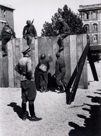 Entraînement de soldats allemands - 1944