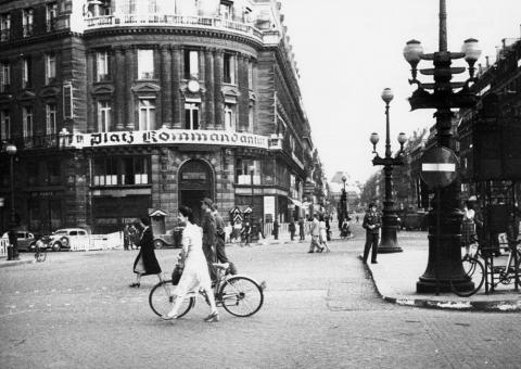 Photographie du siège de la kommandantur place de l'Opéra