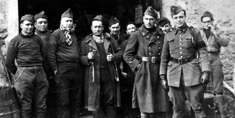 Jean Cavaillès (1903-1944), ici avec ses soldats durant la campagne de France